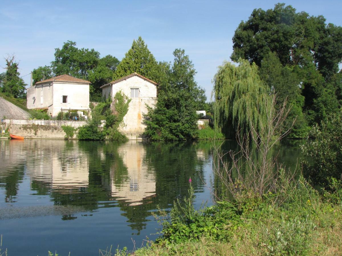 La Rive Chambre D Hotes The Riverside Retreat Jarnac Zewnętrze zdjęcie
